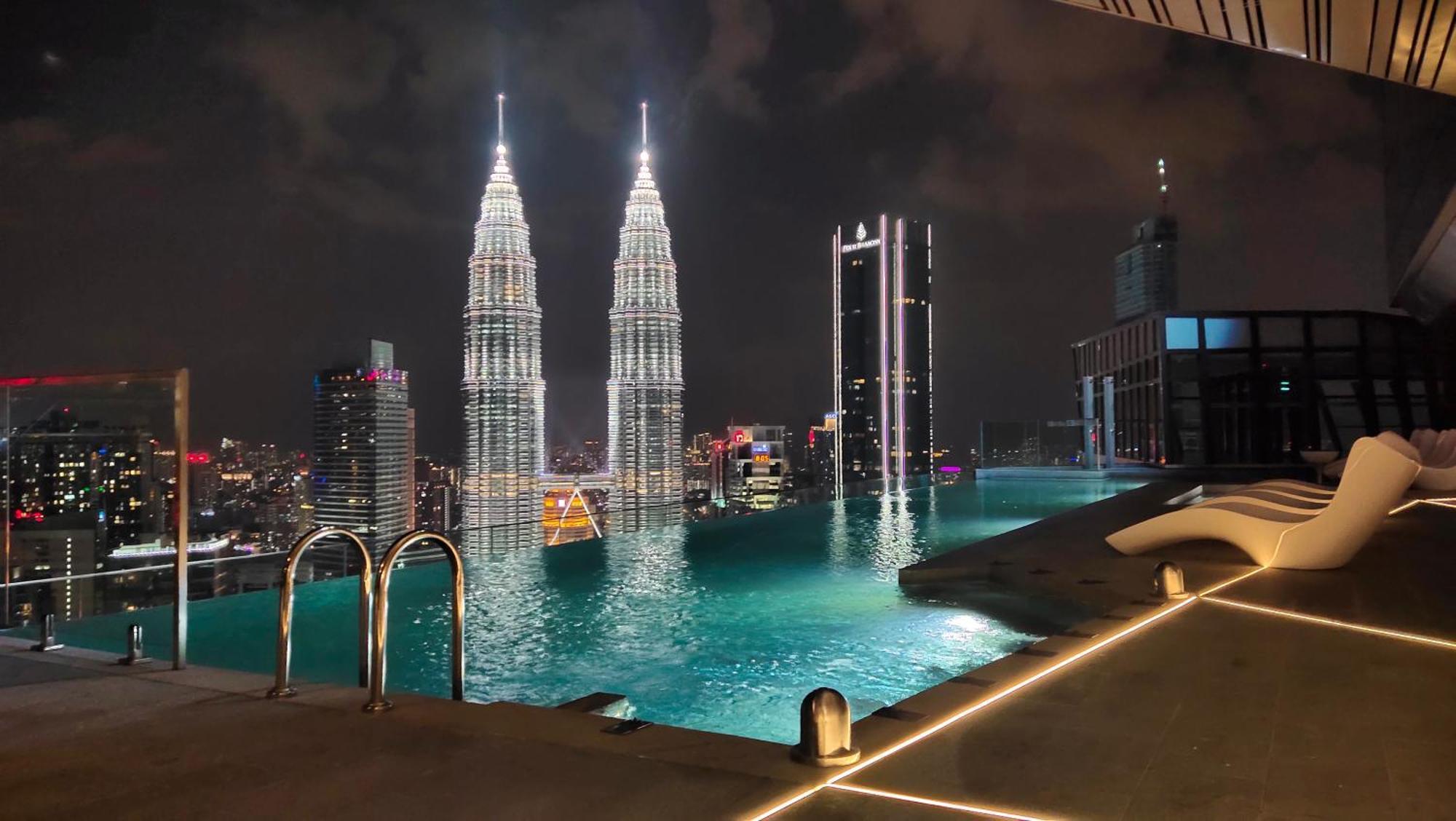 Imperial Klcc By Luna *